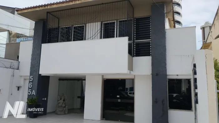 Prédio Comercial na Rua Mossoró com elevador