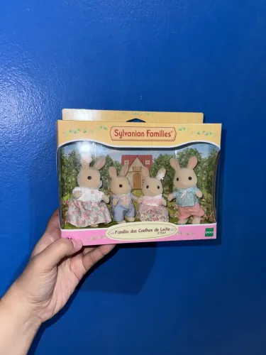 Sylvanian Families - Família dos Coelhos de Leite 