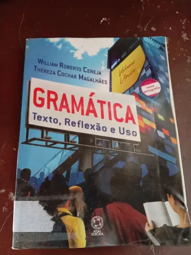 Livro gramatical Willian Roberto cereja