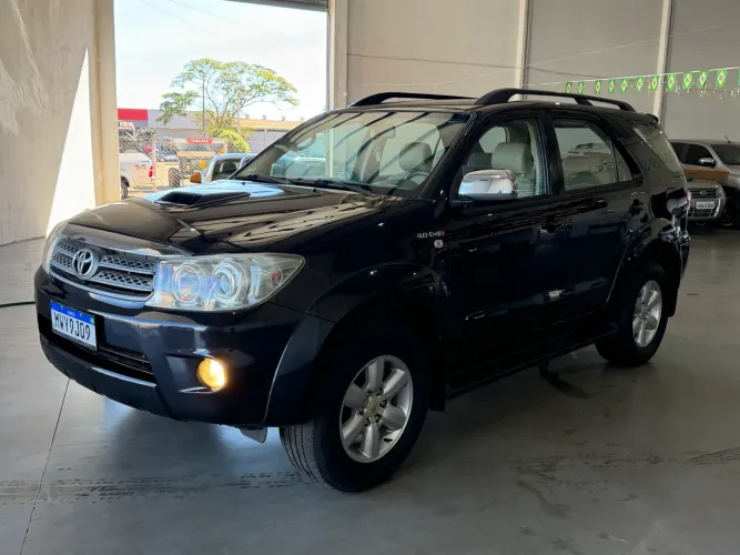 Toyota Hilux SW4 SRV D4-d 4X4 3.0 TDI Dies. AUT 2009