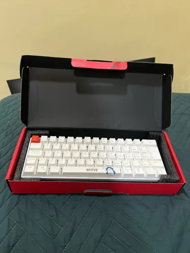 Teclado gamer da marvo 60% rgb