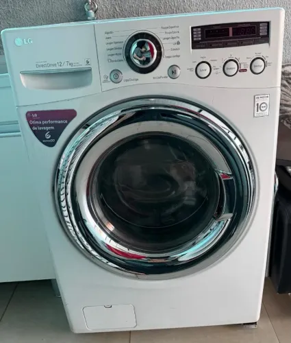Lava e Seca LG 12k - Branca - excelente