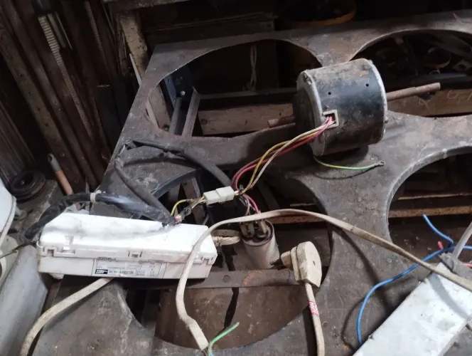 2morores de ventilador de ar-condicionado