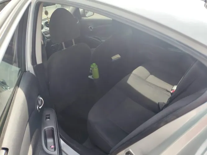 Nissan Versa SV 1.6 16V Flex Fuel 4P Mec. 2014