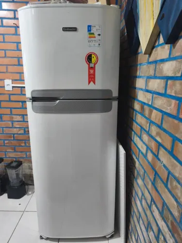 Geladeira CONTINENTAL FROST free 472L