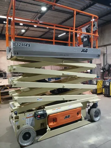 Plataforma Elevatória Tessoura JLG