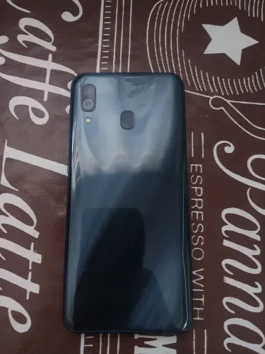 [Defeito] Galaxy A30 com display quebrado
