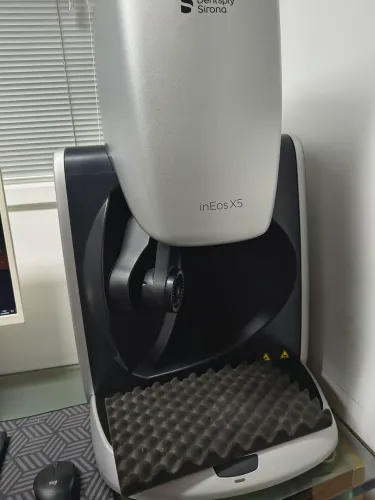 Scanner Sirona ineos x5