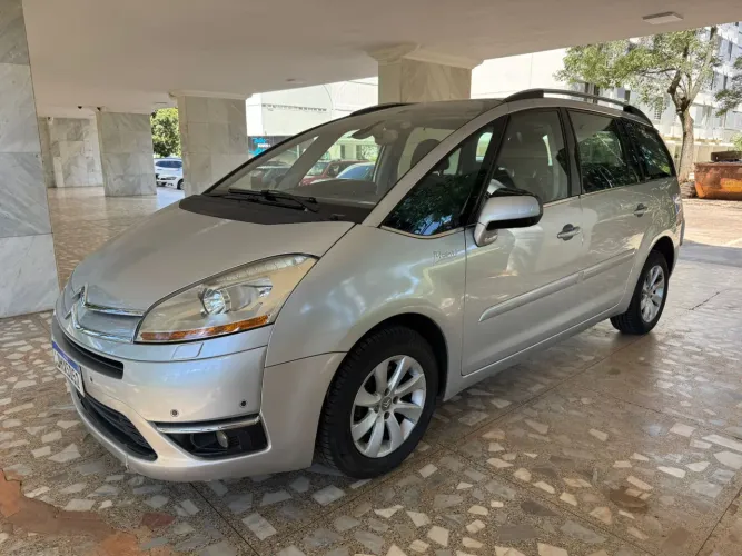 Citroen C4 Picasso Grand 2.0 16V 143cv AUT 2010