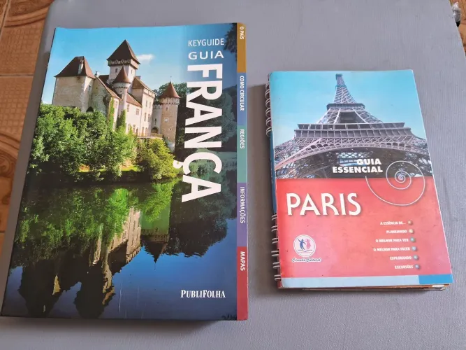 Lote 2 livros guia de Turismo Paris + França 