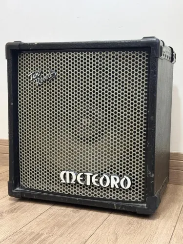 Cubo Amplificador Meteoro RX100 100W RMS - Forte e Barato