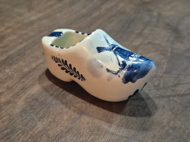 Mini Tamanco Holandês Antigo de Cerâmica - Para Uso como Decoração Bibelô ou Cinzeiro