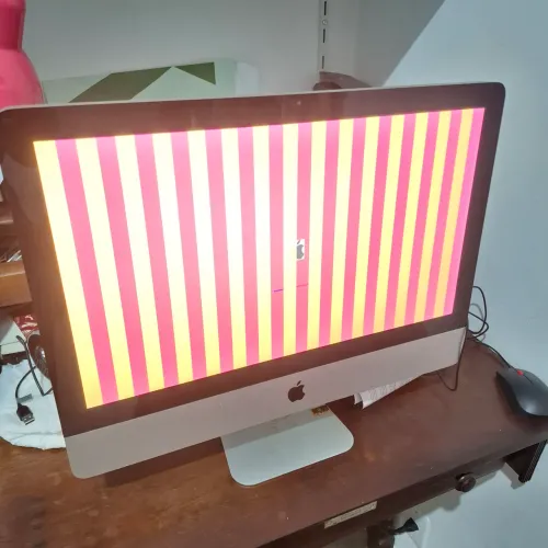 Imac A1311 (com defeito) Aceito troca por bicicleta. 