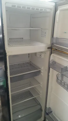 Geladeira consul 340 litros. Funcionando perfeitamente