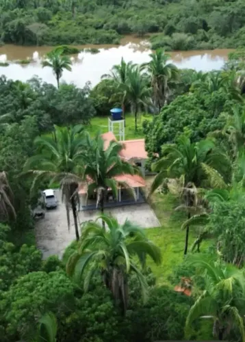 Vende porteira fechada Sítio - 20.000m² com casa de 3 quartos - Nina Rodrigues