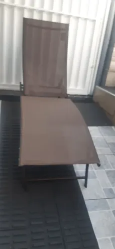 Espreguiçadeira nova 