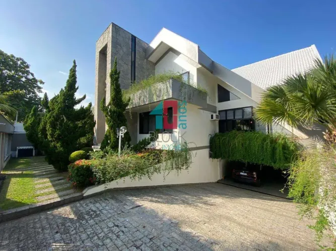 Barra da Tijuca | Casa de Condomínio 4 quartos, sendo 4 suites