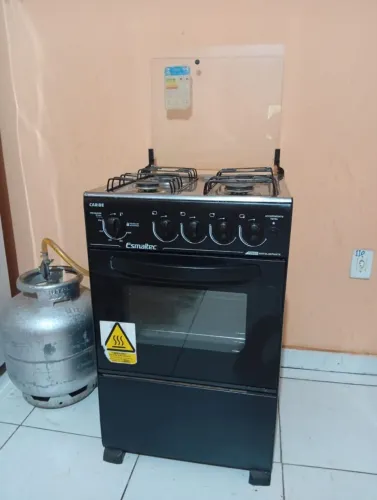 Vendo Fogão Esmaltec 4 bocas 