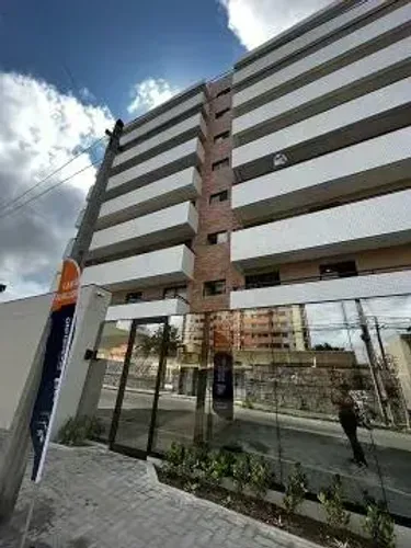 Apto no Cond Maria Gabriela 02 suites 01 vaga varanda 60m2 01 vaga port 24hs elevador.