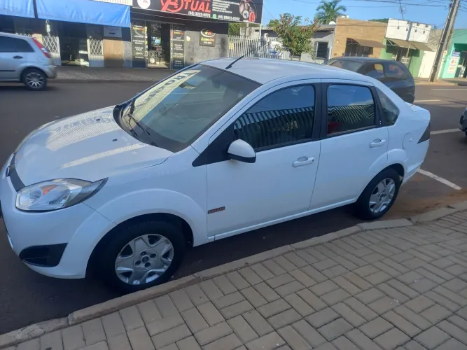 Ford Fiesta Sed. 1.6 8V Flex 4P 2013