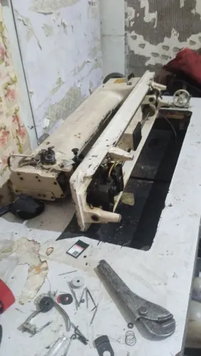 Máquina costura pespontadeira transporte triplo alongada base 90cm fênix com 1 ou 2 agulha
