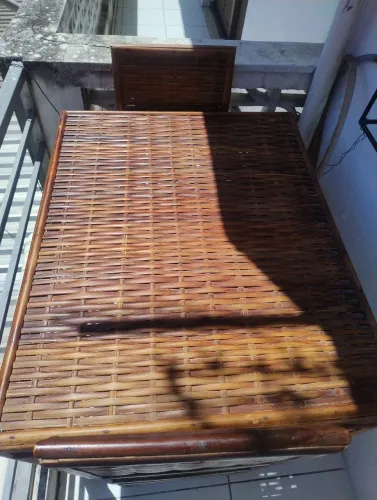 Mesa com 3 cadeiras