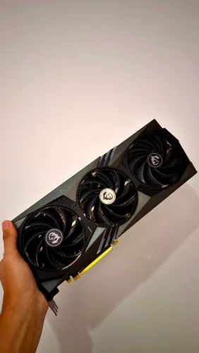 RTX 4070 Ti 12GB GamingX Trio 