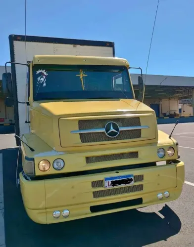Mercedes 1620 truck