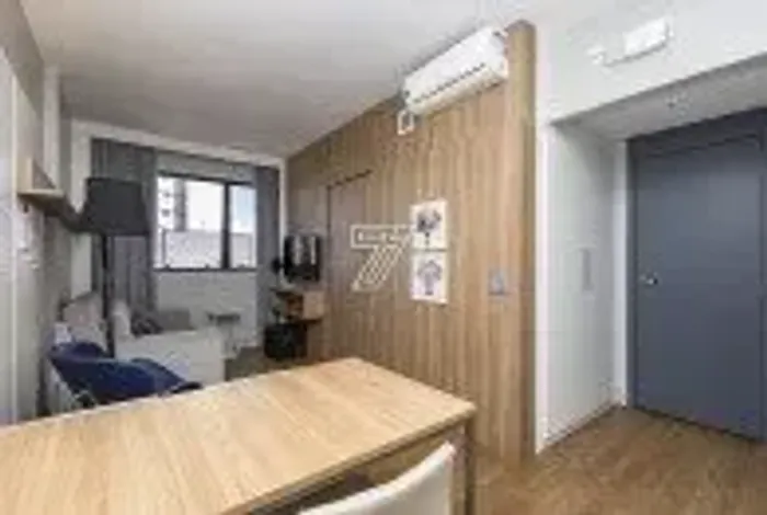 Apartamento mobiliado / 1 quarto / Água Verde - Curitiba - PR