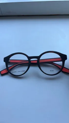 Título: Armação de Óculos Marc Jacobs Redonda com Estojo