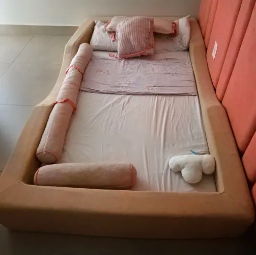 Cama Infantil Montessoriana Estofada Tamanho Viúva + Colchão