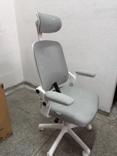 Cadeira Astra Cinza e Branco Elements