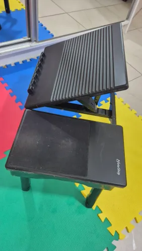 Mesinha de computador portátil