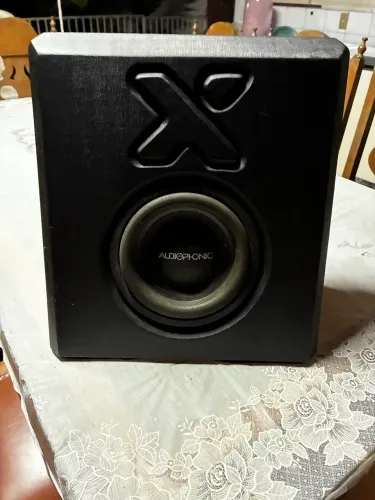 Caixa Subwoofer 8?
