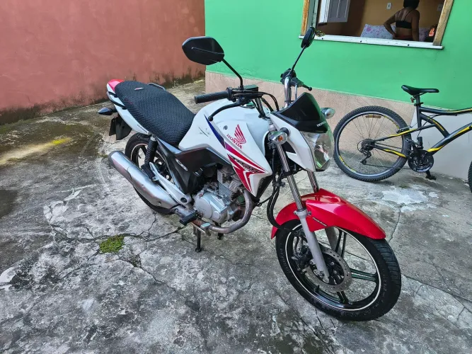 VENDO TITAN CG 150 EX 2015