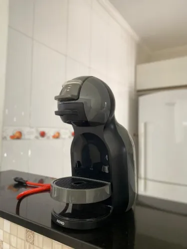 Cafeteira Nescafé Dolce Gusto