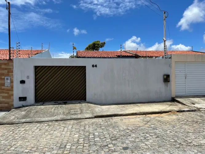 Aluguel casa na Aruana