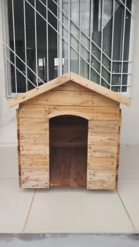 Casa de cachorro de grande e médio porte. Nova 250,00