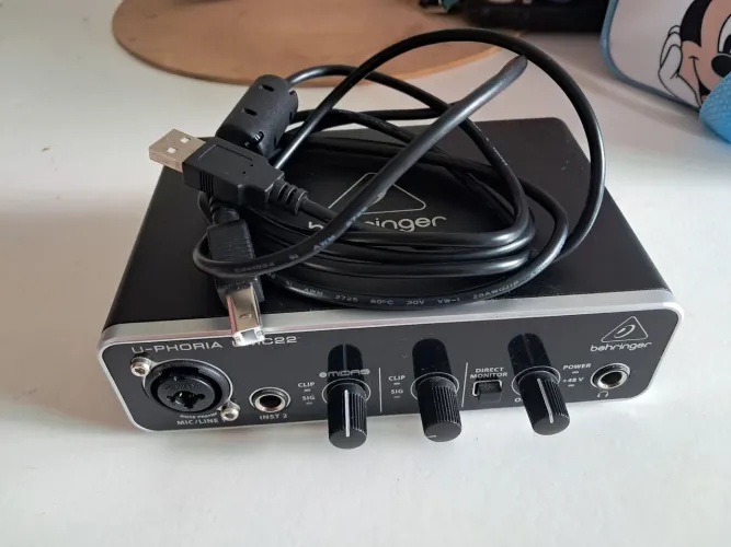 Interface de audio behringer