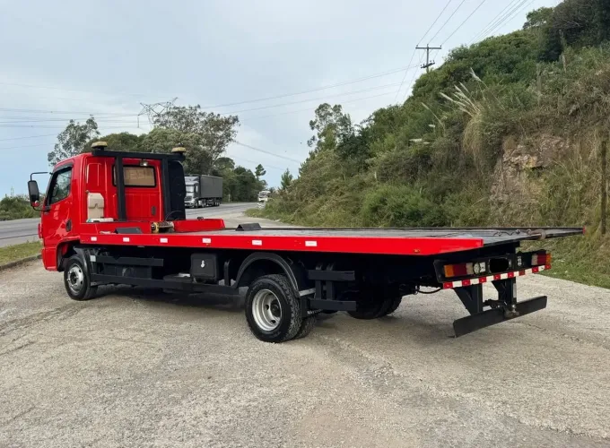MB ACCELO 915 GUINCHO 2010