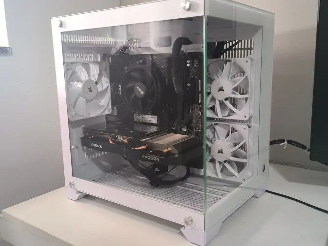 Pc Gamer RX 6600 + Ryzen 5 5500 (Excelente estado)