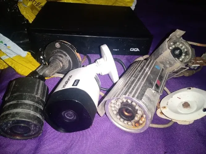 kit 4 câmeras mais armazenamento