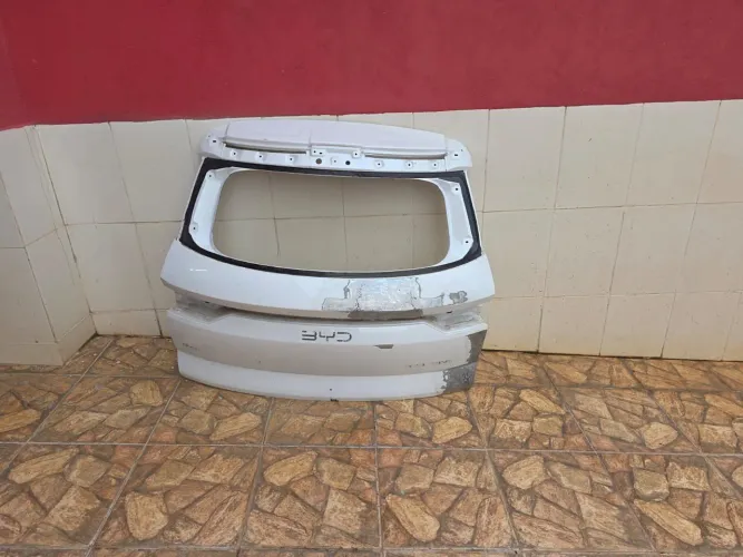 Tampa traseira BYD Song Pro 2024/2025/2026
