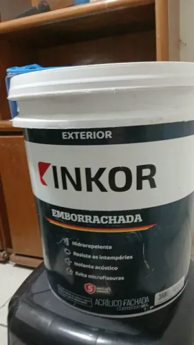 Tinta acrílica emborrachada para fachada cor palha com 18 l Inkor