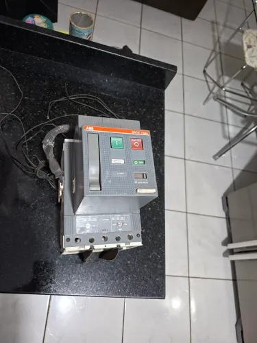 Disjuntor Caixa Moldada ABB SACE Tmax 400A Motorizado