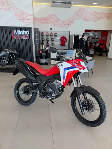 SAHARA 300 RALLY 2027 0 KM