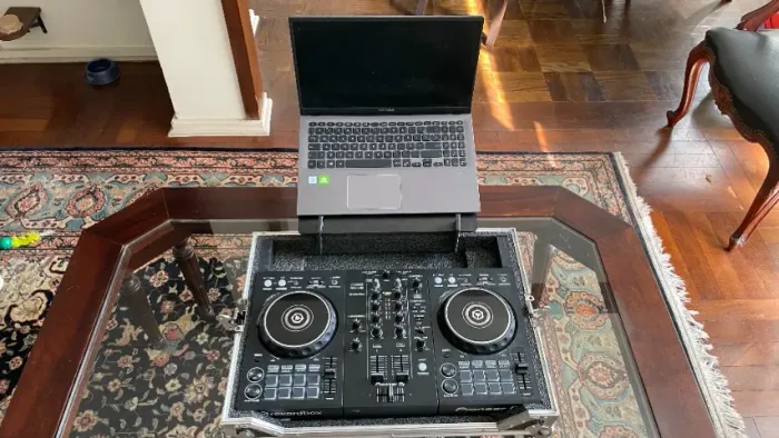 Controladora DDJ 400