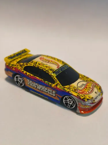 Hot Wheels 2001 Comodoro Ss Racing Australianpace Car 1/64