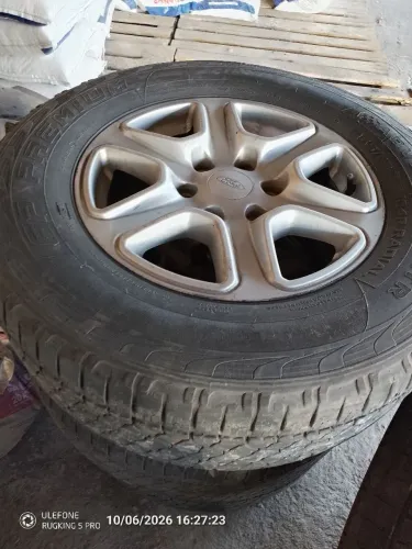 Rodas Ford Ranger Aro 17 original com pneus R17 meia vida