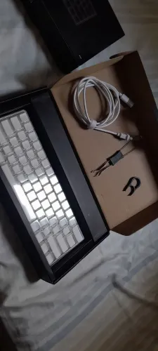 Teclado MonsGeek FUN60 (Branco, Magnetico)